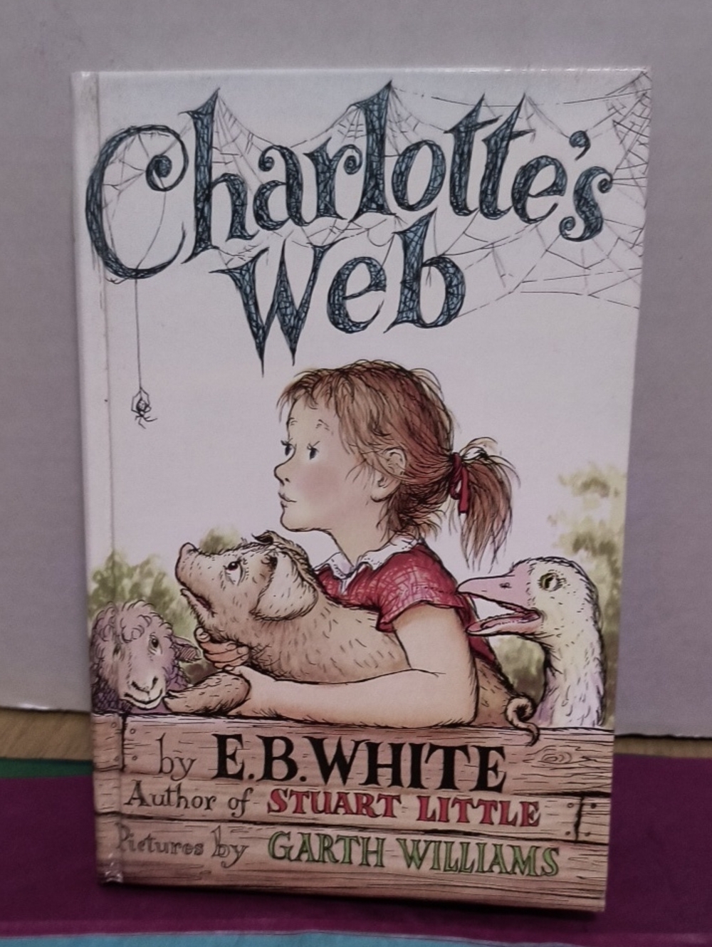 Charlotte's Web Hardcover Book -hard Cover  B8